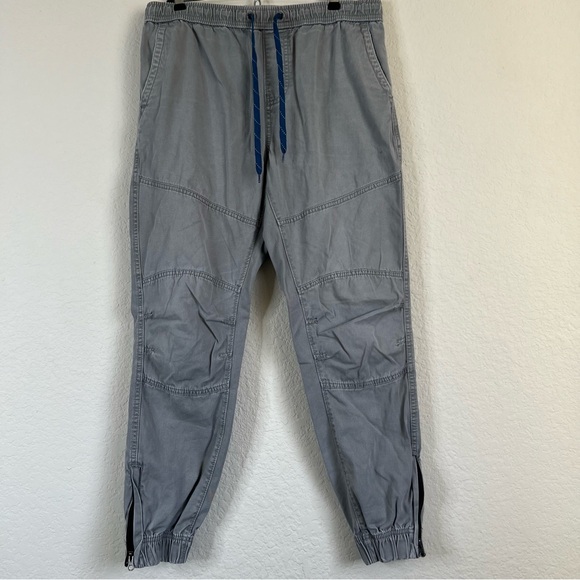 Aeropostale men’s M Gray joggers with drawstring elastic waste and cuffed - Picture 14 of 14